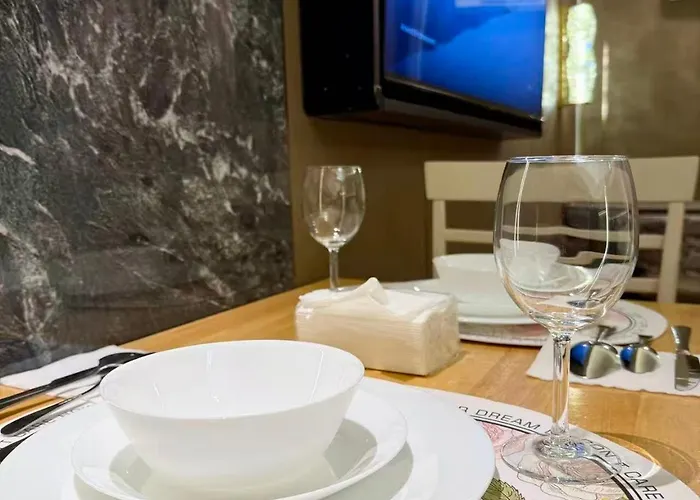 Canal View Luxury Stay, Type , Massage Chair, Office Desk For 3 Guests Only *