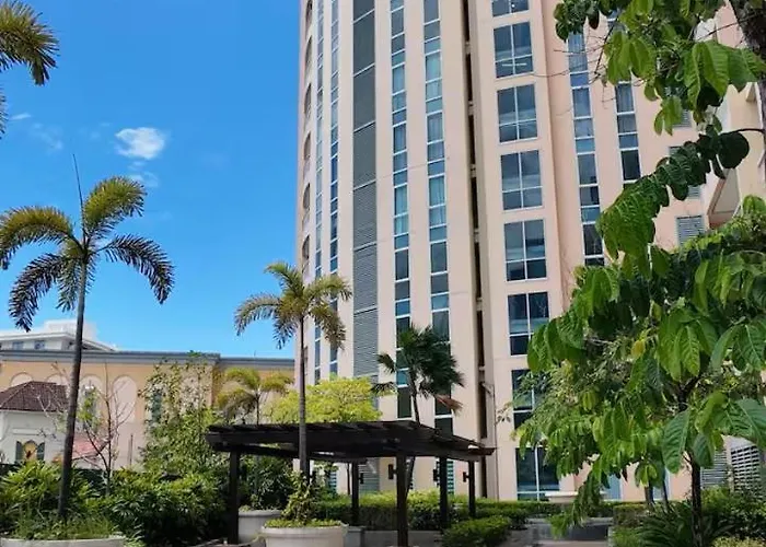 Apartment Canal View Luxury Stay, Type , Massage Chair, Office Desk For 3 Guests Only
